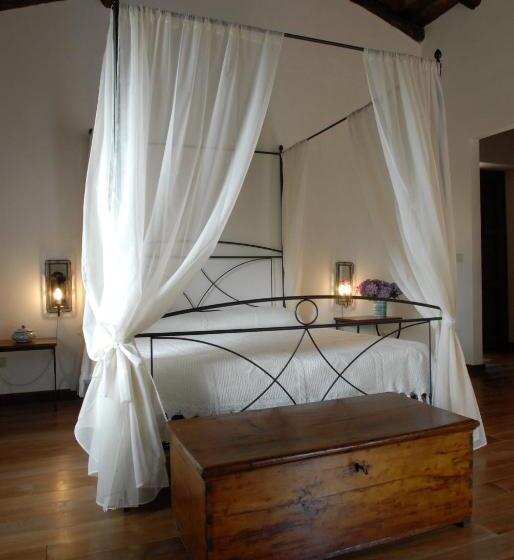 Valle Maira, Agriturismo Nel Parco Dei Nebrodi