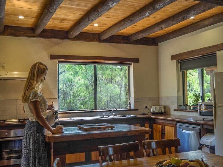 William Bay Cottages