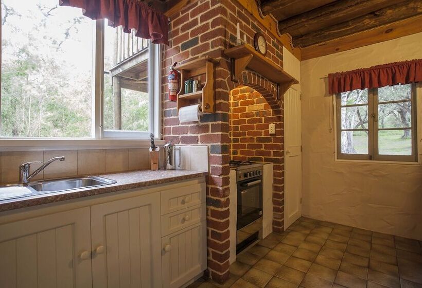 William Bay Cottages