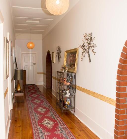 فندق صغير Kimba Travellers  Haven