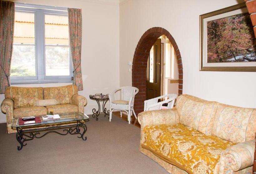 فندق صغير Kimba Travellers  Haven