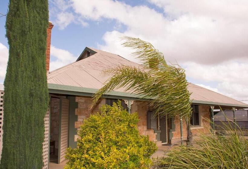 فندق صغير Kimba Travellers  Haven