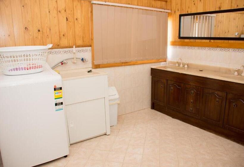 فندق صغير Kimba Travellers  Haven