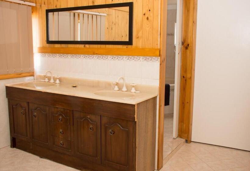 فندق صغير Kimba Travellers  Haven