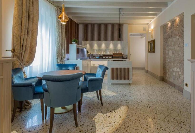 ベッドアンドブレックファースト Boutique Hotel Villa Zoppi   Adults Only