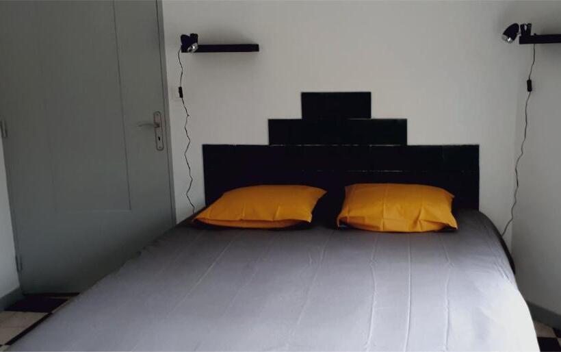 ベッドアンドブレックファースト Chambre La Caunette