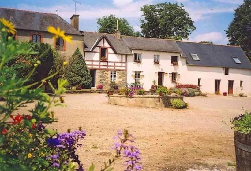 مبيت وإفطار Chambres D'hotes La Ferme De Bizoin