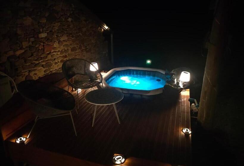 צימר Domaine De Cyrce