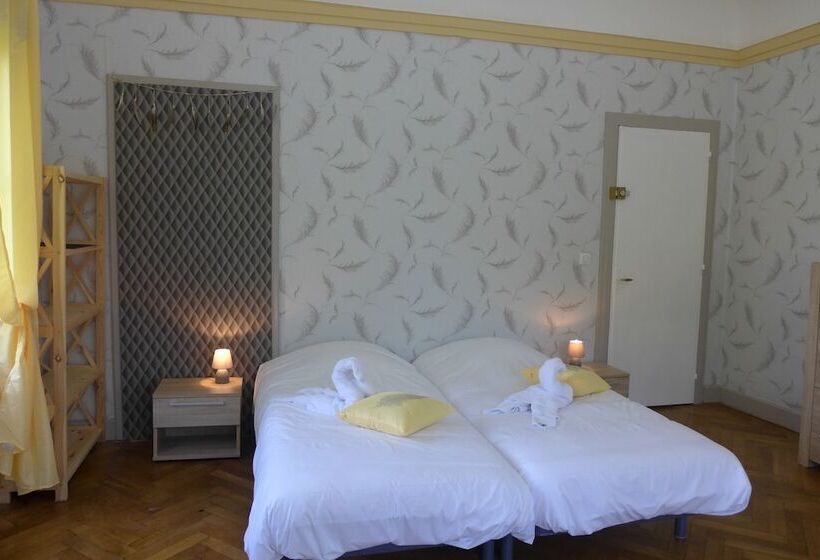 مبيت وإفطار Domaine De L Arche De René