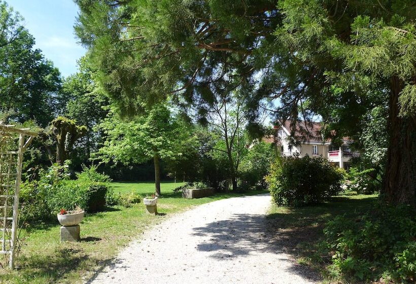 צימר Domaine De L Arche De René