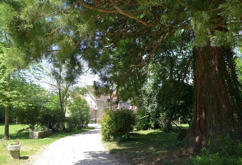 مبيت وإفطار Domaine De L Arche De René