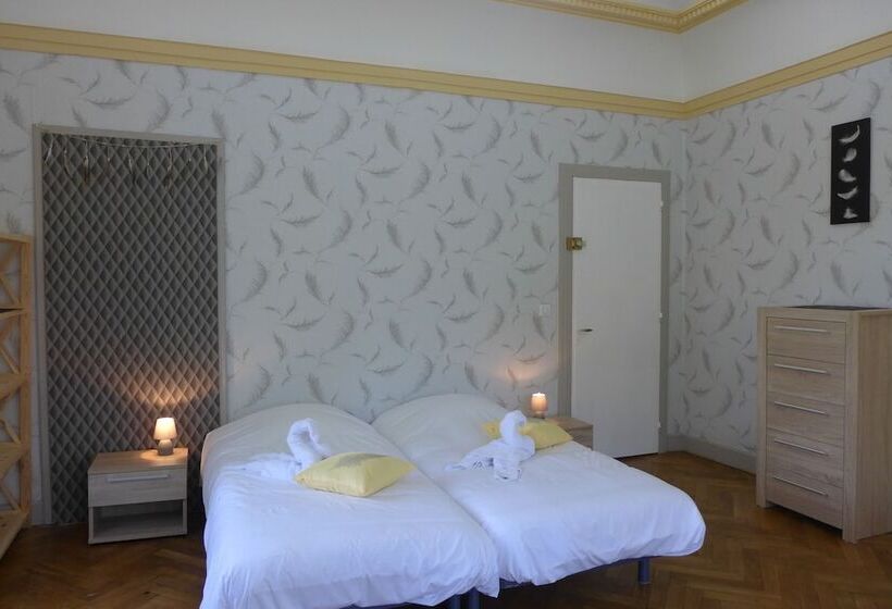 צימר Domaine De L Arche De René