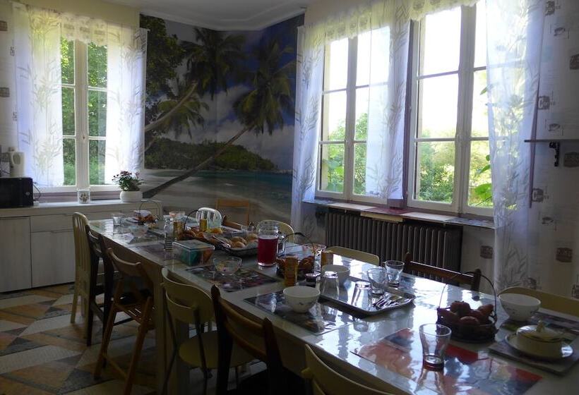 צימר Domaine De L Arche De René