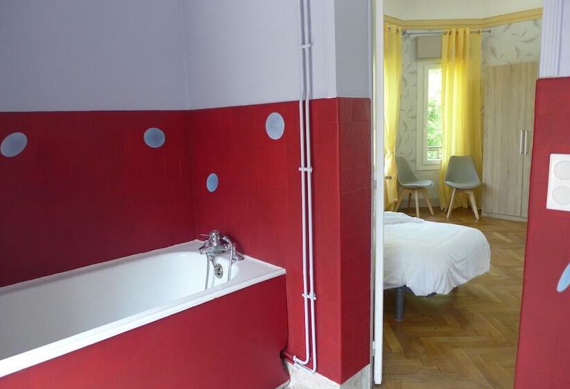 مبيت وإفطار Domaine De L Arche De René