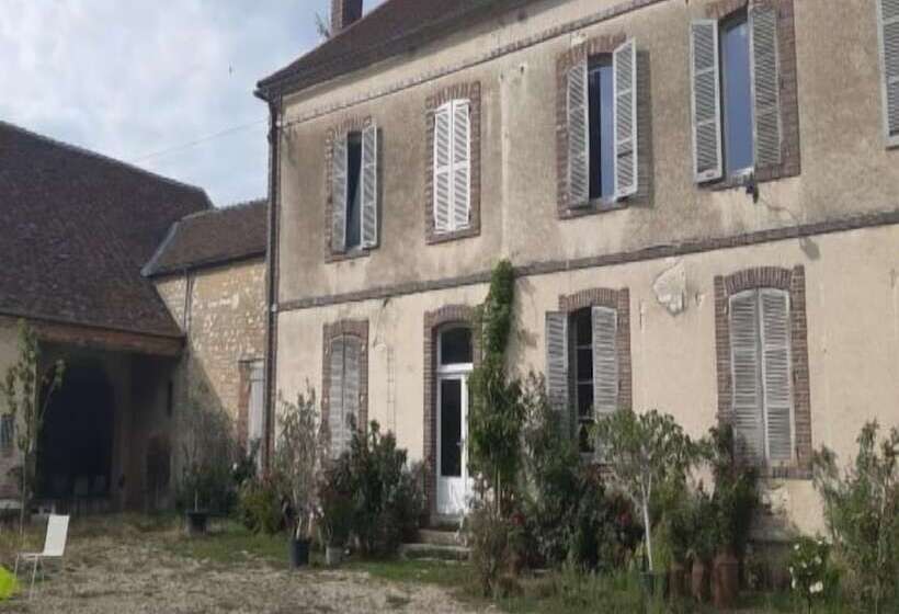 مبيت وإفطار Grand Corps De Ferme