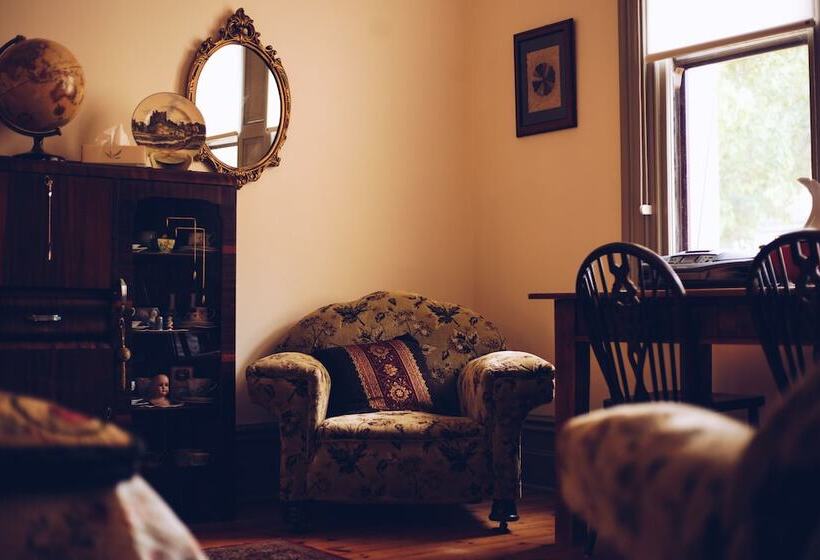 住宿加早餐 Hamilton House