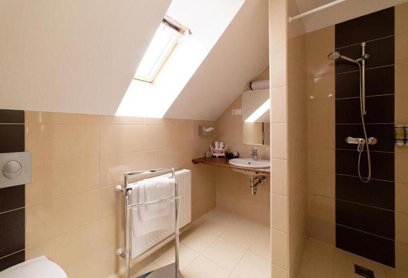 צימר Kosbor Panzió