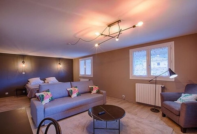 Bed and Breakfast L ôben