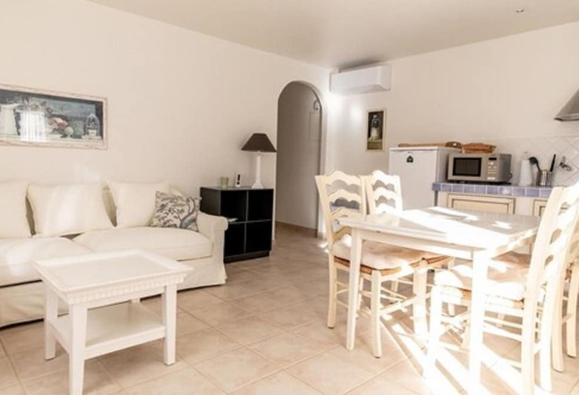 ベッドアンドブレックファースト La Bastide De Fangouse