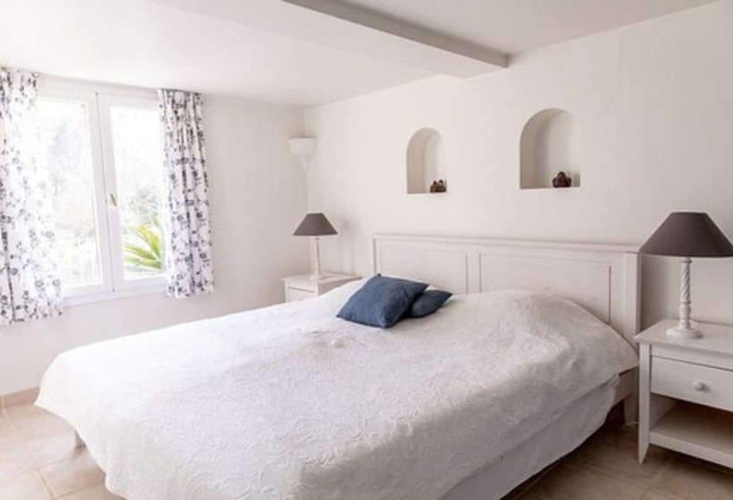 ベッドアンドブレックファースト La Bastide De Fangouse