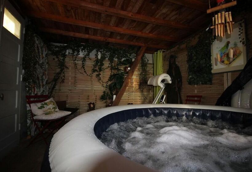 Bed and Breakfast La Maison De Ninan