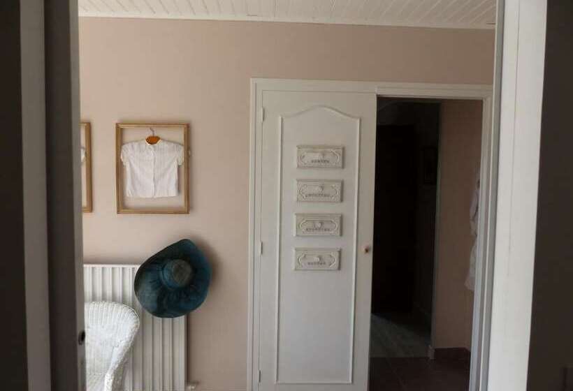 Bed and Breakfast La Maison De Ninan