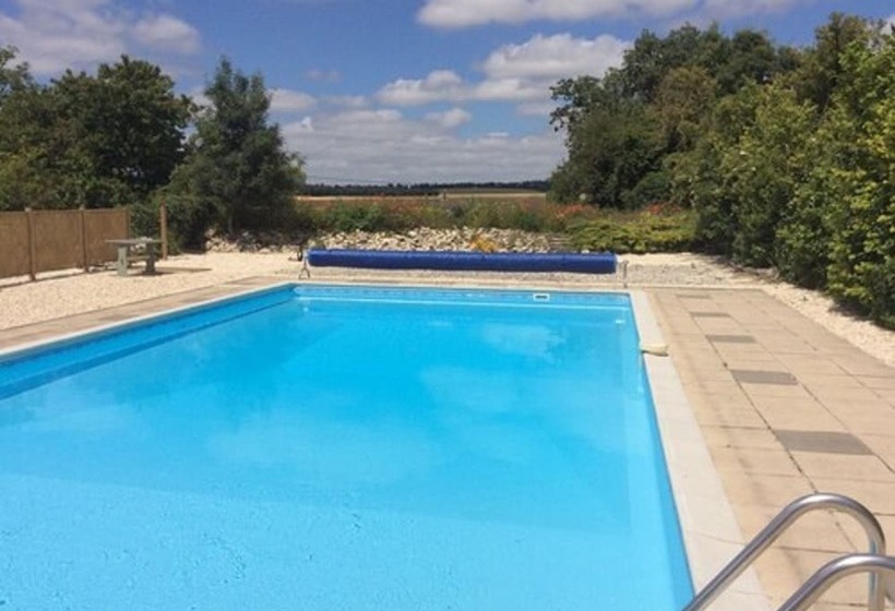 Bed and Breakfast La Maison Du Poirier