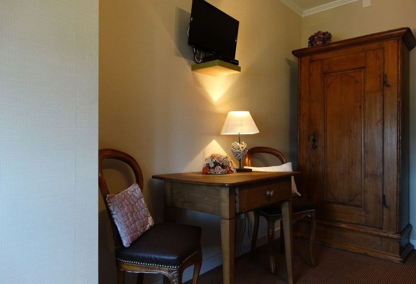 ベッドアンドブレックファースト Maison D Hotes La Maison Fleurie