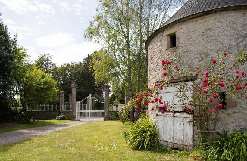 ベッドアンドブレックファースト Le Manoir De Juganville