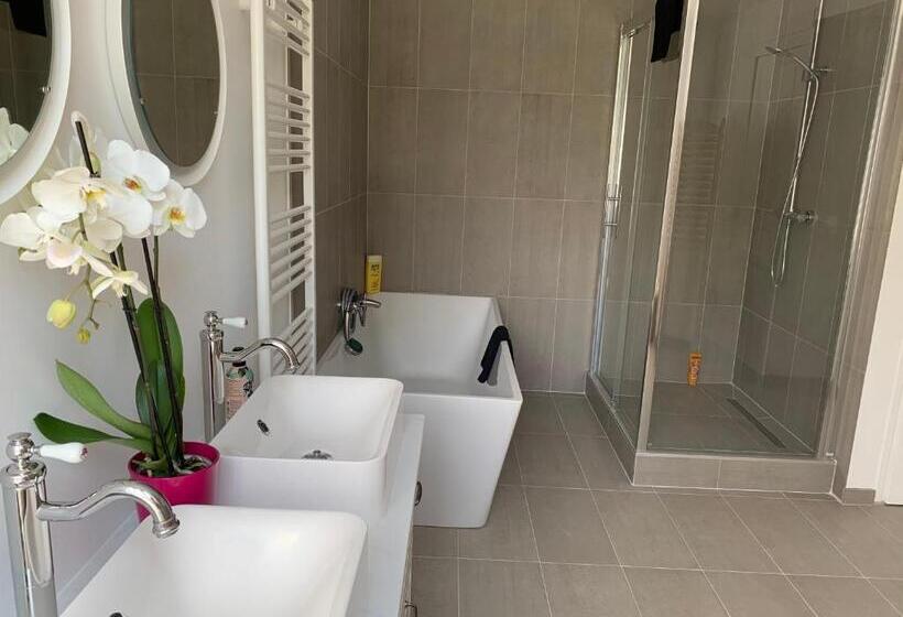 مبيت وإفطار Le Moulin Bleu