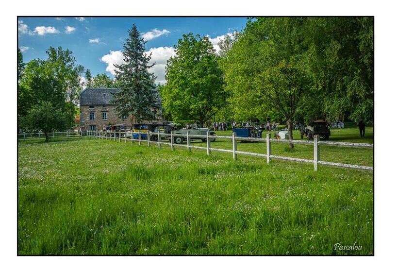 ベッドアンドブレックファースト Le Moulin Bleu