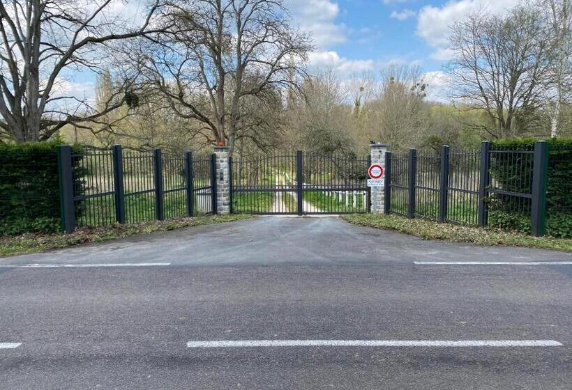 ベッドアンドブレックファースト Le Moulin Bleu