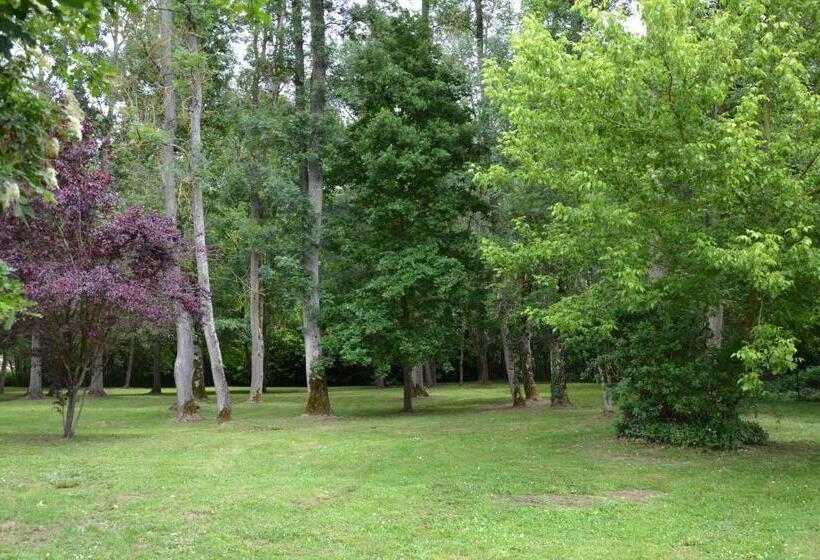 مبيت وإفطار Le Moulin Bleu