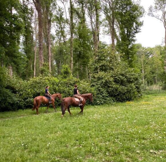 مبيت وإفطار Le Moulin Bleu