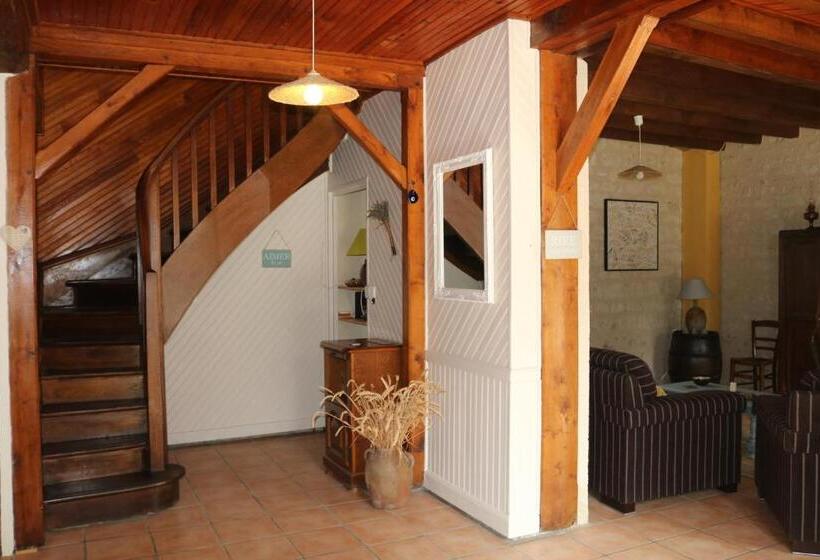 مبيت وإفطار L Autre Monde