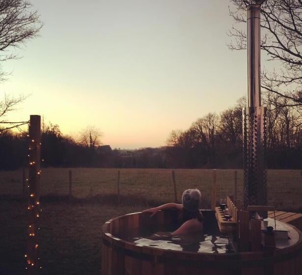 مبيت وإفطار L Autre Monde