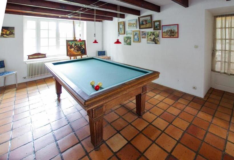 مبيت وإفطار Logis Saint Léonard