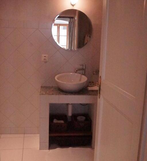 Bed and Breakfast Maison Junod