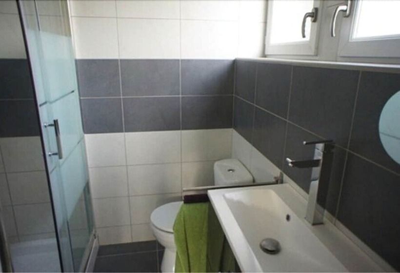 Bed & Breakfast Crosne Plazza & Spa