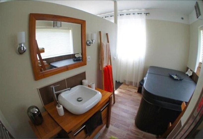 Bed & Breakfast Crosne Plazza & Spa