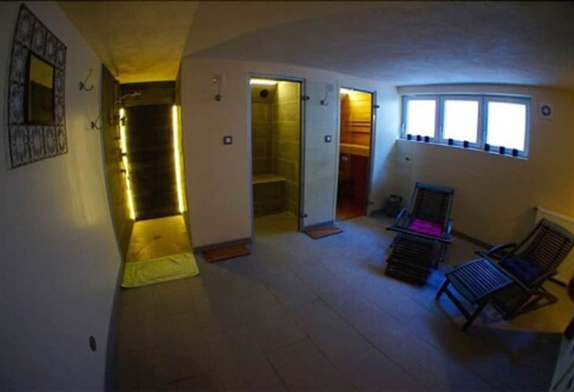 Bed & Breakfast Crosne Plazza & Spa