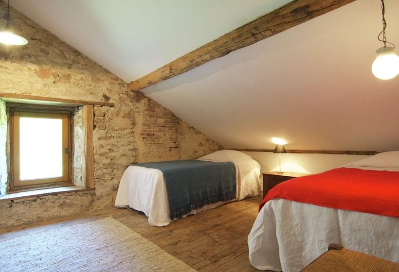 Charming Cottage In Ladignaclelong With Garden