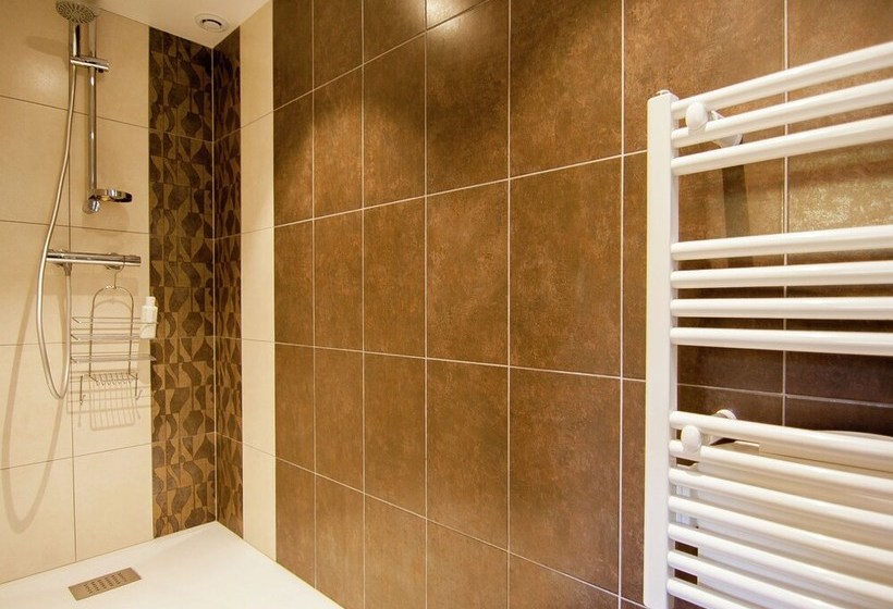 Comfortable Gite In Picturesque Medieval Village