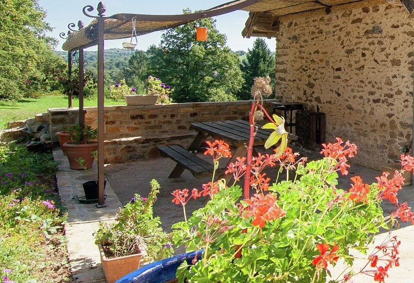 Comfortable Gite In Picturesque Medieval Village