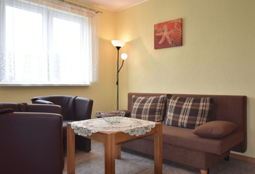 Countryside Bungalow In Pepelow With Lovely Garden