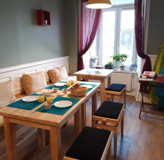 פונדק Auberge Des Trois Rivières