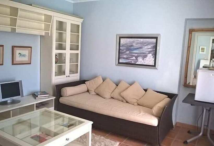 فندق فئة نجمة واحدة Villa Santa Giusta