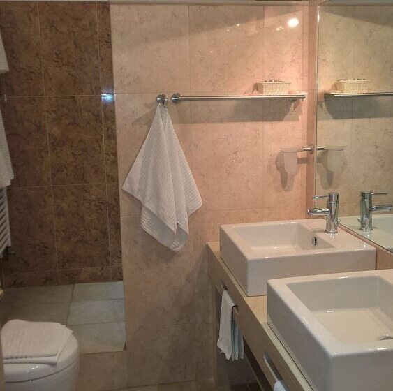 فندق فئة نجمة واحدة Villa Santa Giusta