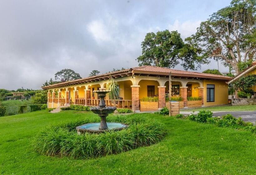 בית מלון כפרי Ananta Wellness & Retreat