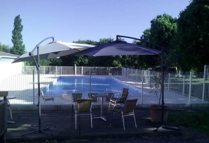 בית מלון כפרי Camping De Kernéjeune